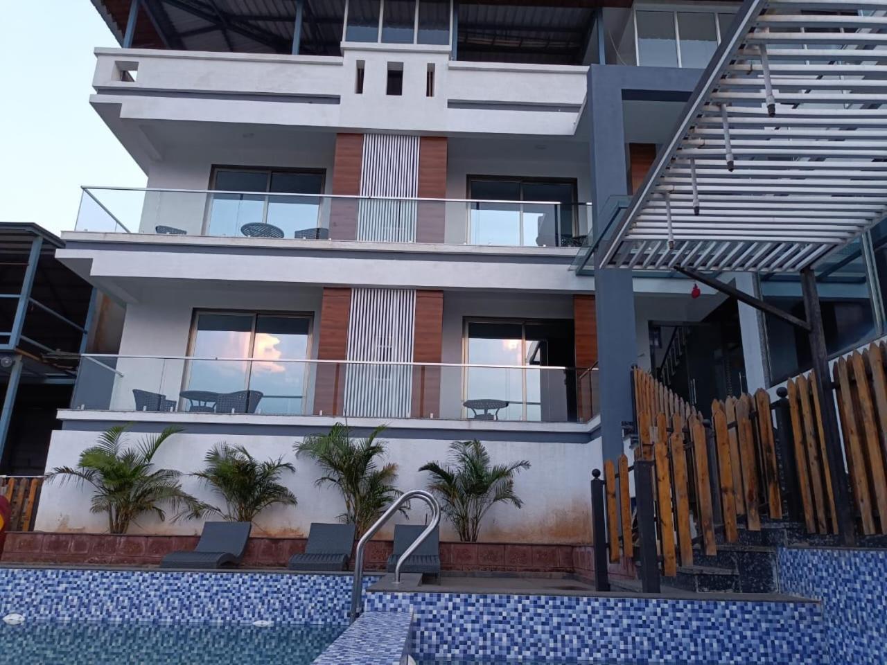 Arc Valley Resort ماهاباليشوار المظهر الخارجي الصورة