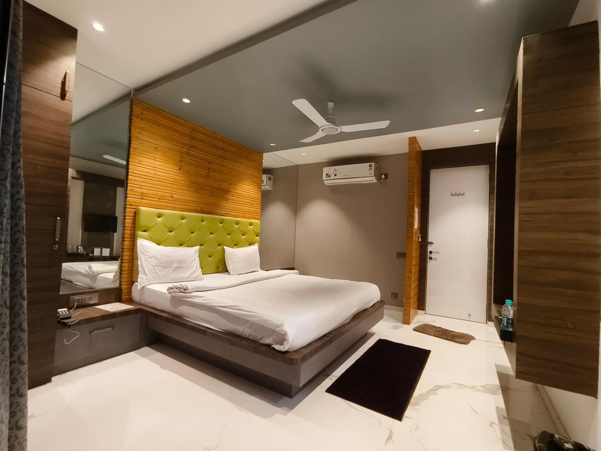 Arc Valley Resort ماهاباليشوار المظهر الخارجي الصورة