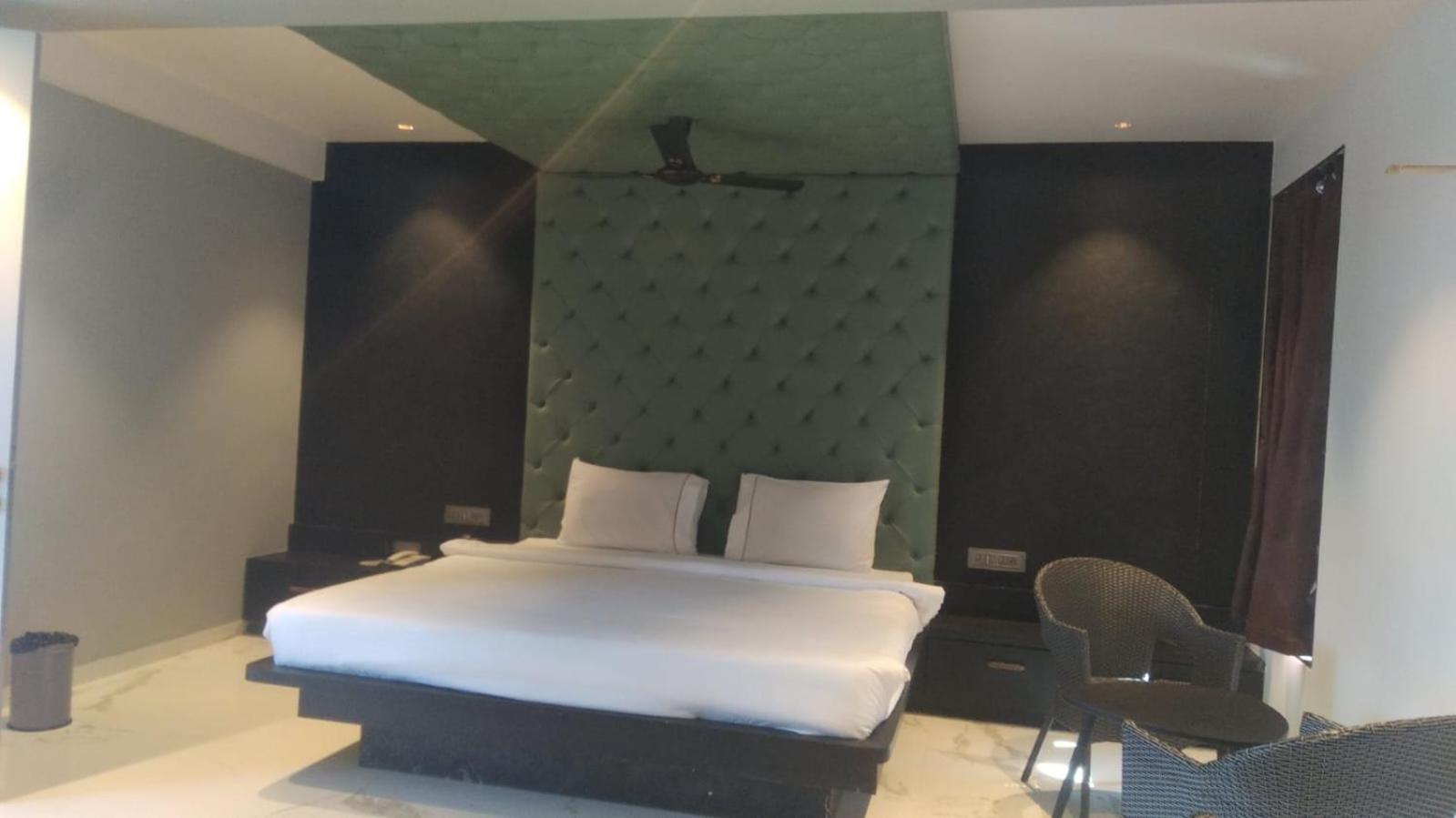 Arc Valley Resort ماهاباليشوار المظهر الخارجي الصورة
