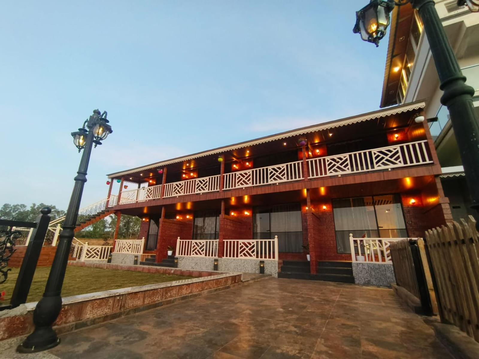 Arc Valley Resort ماهاباليشوار المظهر الخارجي الصورة
